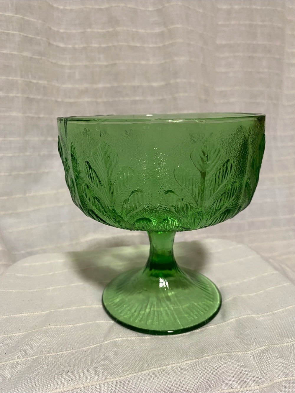 Vintage collectable FTDFloral oak leaf Green Pressed Glass Pedestal Bowl